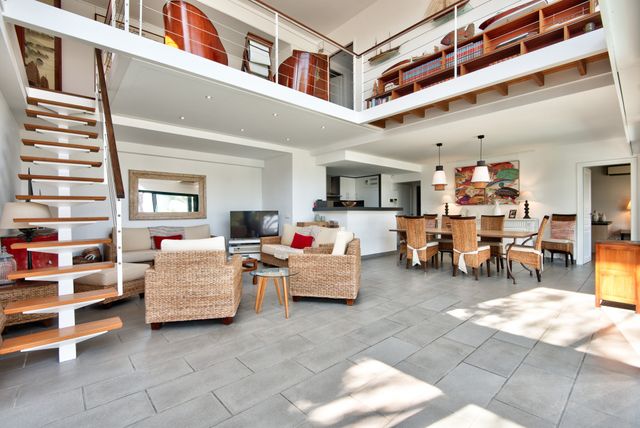 Maison à vendre - 5 pièces - 183,11 m2 - Nice - 06 - PROVENCE-ALPES-COTE-D-AZUR