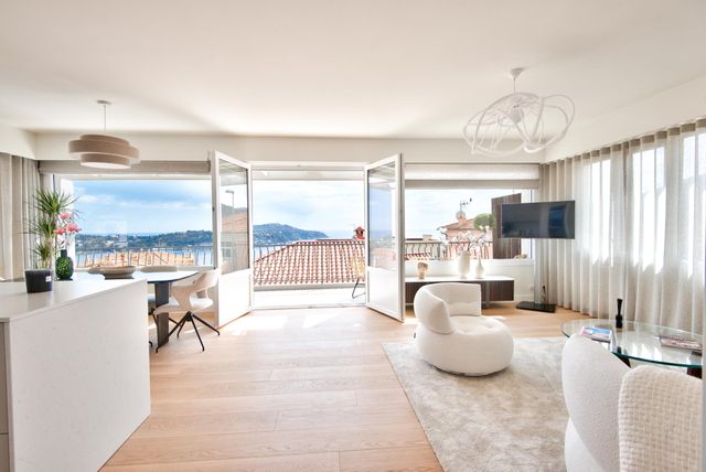 Appartement F4 à vendre - 4 pièces - 99,05 m2 - Villefranche Sur Mer - 06 - PROVENCE-ALPES-COTE-D-AZUR