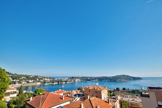 Appartement F4 à vendre - 4 pièces - 99,05 m2 - Villefranche Sur Mer - 06 - PROVENCE-ALPES-COTE-D-AZUR