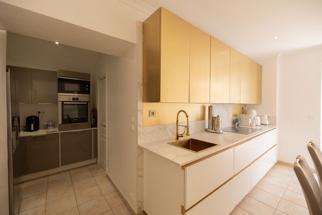 Maison à vendre - 10 pièces - 327,17 m2 - Nice - 06 - PROVENCE-ALPES-COTE-D-AZUR