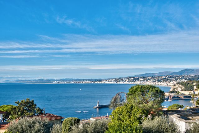 Appartement F3 à vendre - 3 pièces - 68,08 m2 - Nice - 06 - PROVENCE-ALPES-COTE-D-AZUR