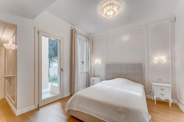 Maison &agrave; vendre - 6 pi&egrave;ces - 643 m2 - Villefranche Sur Mer - 06 - PROVENCE-ALPES-COTE-D-AZUR