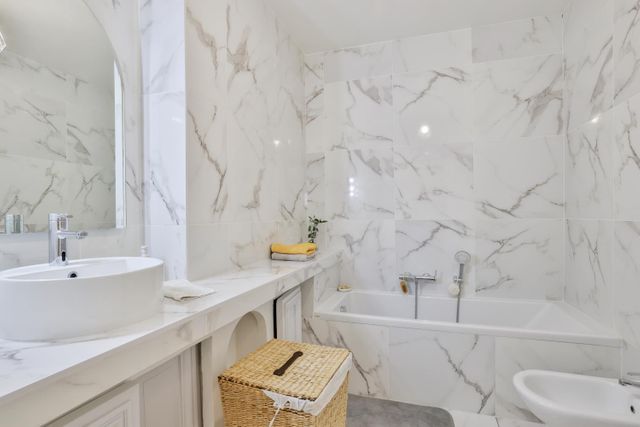 Maison &agrave; vendre - 7 pi&egrave;ces - 261,30 m2 - Nice - 06 - PROVENCE-ALPES-COTE-D-AZUR