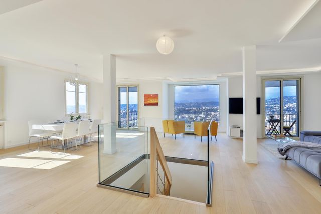 Maison &agrave; vendre - 7 pi&egrave;ces - 261,30 m2 - Nice - 06 - PROVENCE-ALPES-COTE-D-AZUR