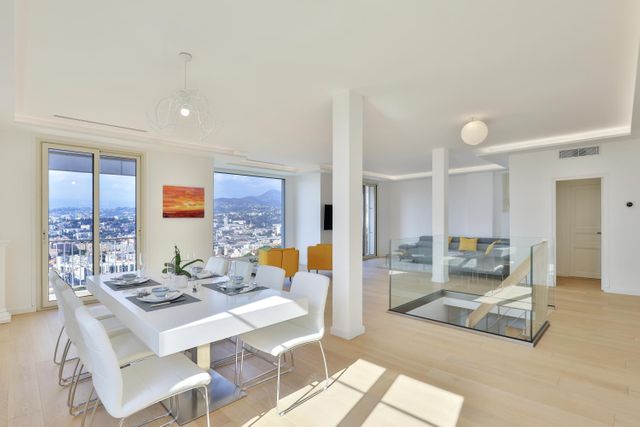 Maison &agrave; vendre - 7 pi&egrave;ces - 261,30 m2 - Nice - 06 - PROVENCE-ALPES-COTE-D-AZUR