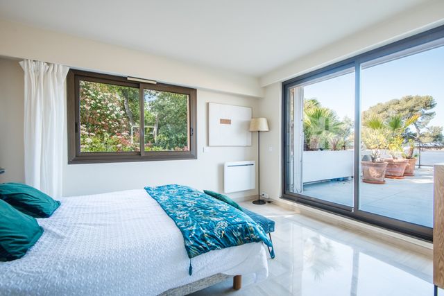 Appartement F6 &agrave; vendre - 6 pi&egrave;ces - 200,12 m2 - Nice - 06 - PROVENCE-ALPES-COTE-D-AZUR