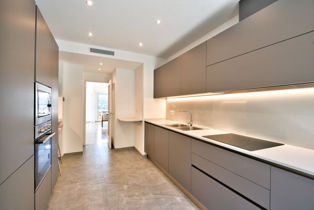 Appartement F5 &agrave; vendre - 5 pi&egrave;ces - 167,33 m2 - Nice - 06 - PROVENCE-ALPES-COTE-D-AZUR