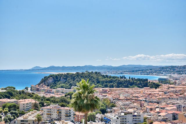 Appartement F5 &agrave; vendre - 5 pi&egrave;ces - 167,33 m2 - Nice - 06 - PROVENCE-ALPES-COTE-D-AZUR