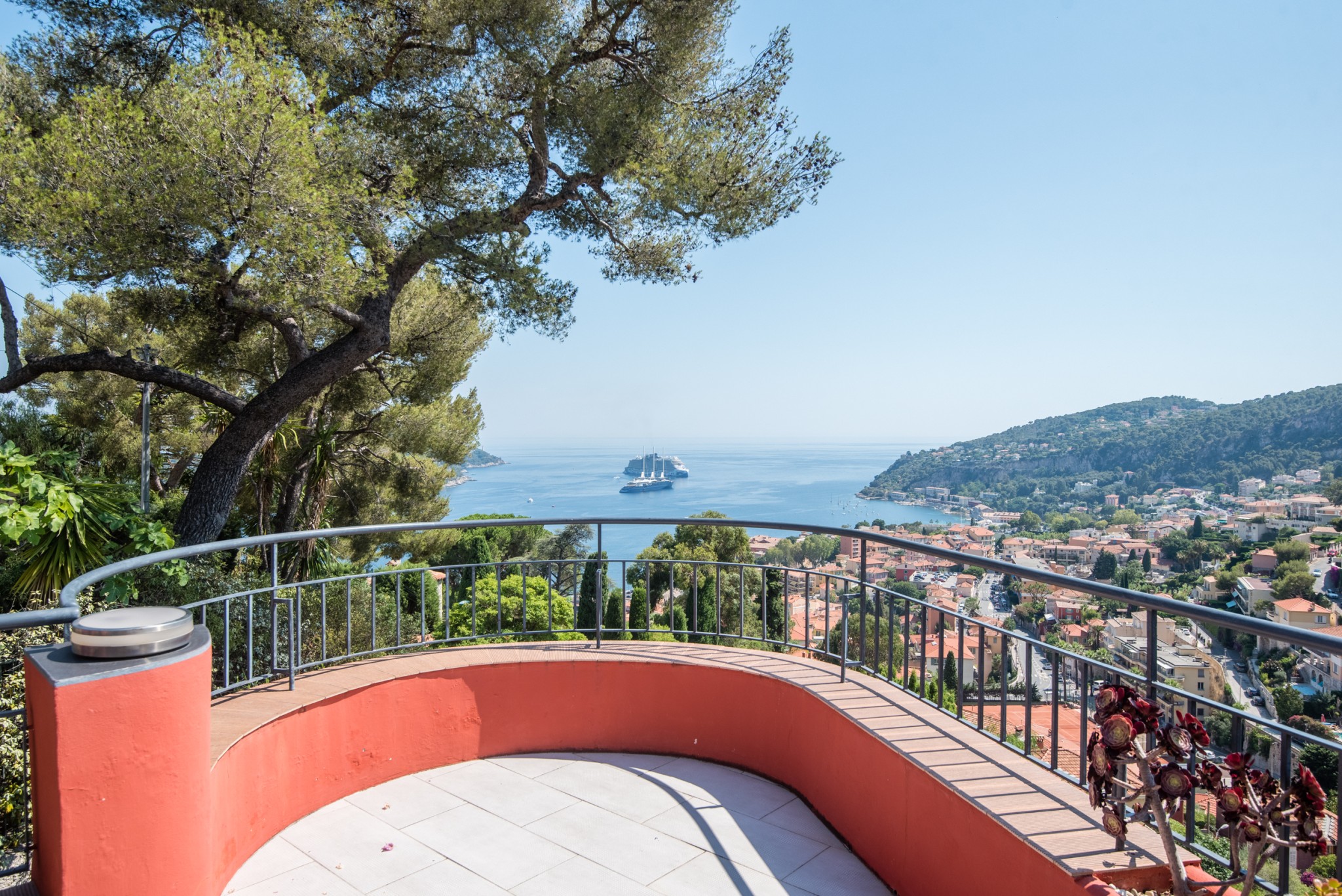 maison  - VILLEFRANCHE SUR MER- 06