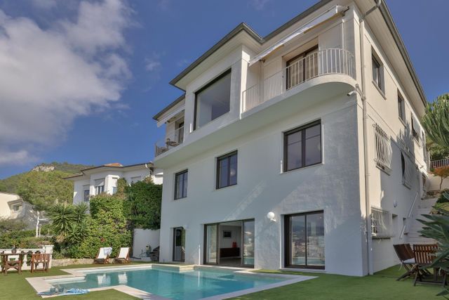 Maison &agrave; vendre - 7 pi&egrave;ces - 261,30 m2 - Nice - 06 - PROVENCE-ALPES-COTE-D-AZUR