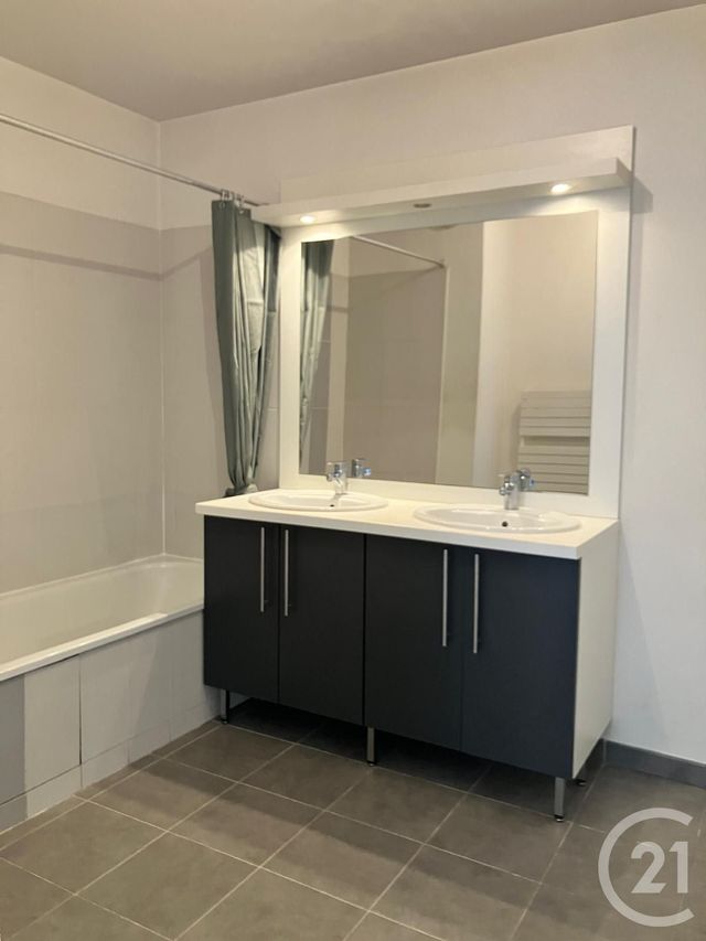 Appartement T3 &agrave; louer - 3 pi&egrave;ces - 56,50 m2 - Toulouse - 31 - MIDI-PYRENEES