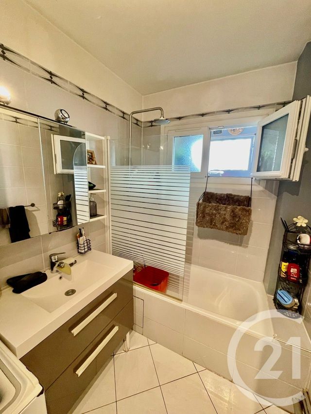 Appartement F3 à vendre - 3 pièces - 75 m2 - Sannois - 95 - ILE-DE-FRANCE