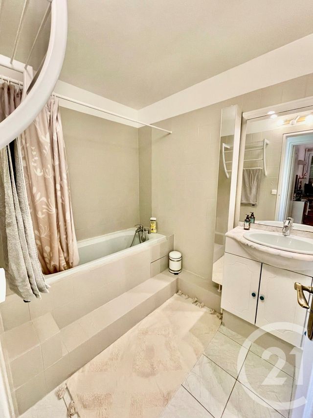 Appartement T4 à vendre - 5 pièces - 93,08 m2 - St Gratien - 95 - ILE-DE-FRANCE