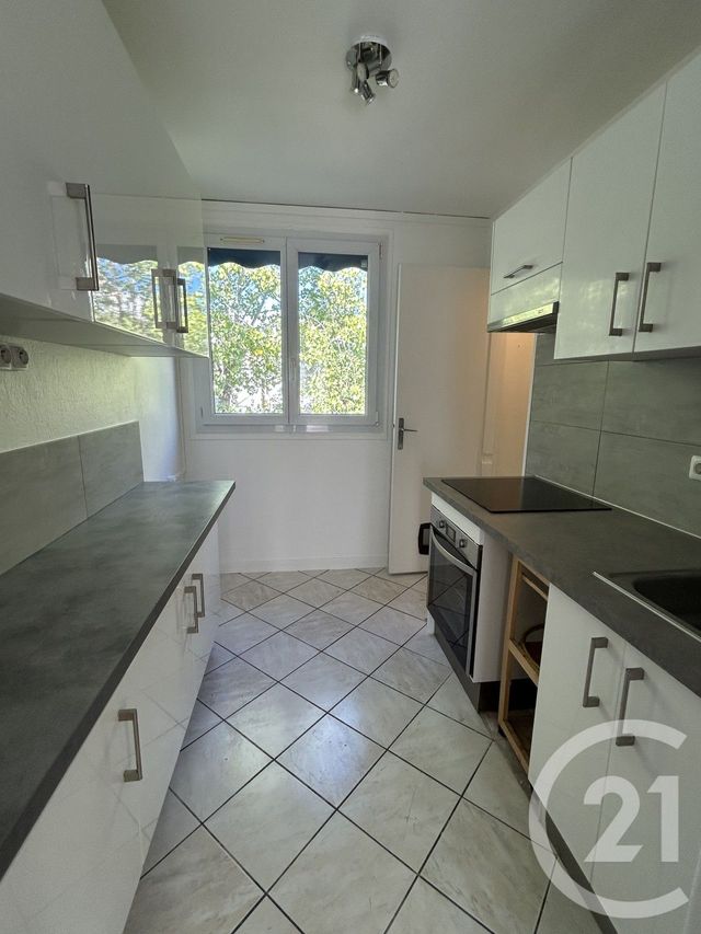 Appartement F4 &agrave; louer - 3 pi&egrave;ces - 65,76 m2 - Eaubonne - 95 - ILE-DE-FRANCE