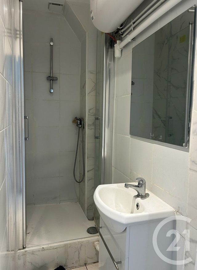 Appartement F1 &agrave; louer - 1 pi&egrave;ce - 18 m2 - Franconville La Garenne - 95 - ILE-DE-FRANCE