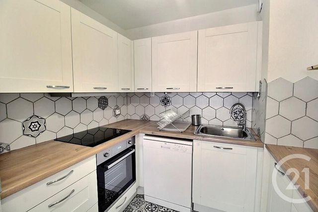 Appartement T3 &agrave; louer - 3 pi&egrave;ces - 61,82 m2 - Thonon Les Bains - 74 - RHONE-ALPES