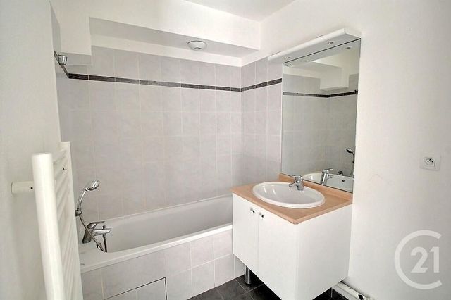 Appartement F3 &agrave; louer - 3 pi&egrave;ces - 65,33 m2 - Thonon Les Bains - 74 - RHONE-ALPES