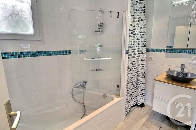 Maison &agrave; louer - 4 pi&egrave;ces - 90,18 m2 - Excenevex - 74 - RHONE-ALPES