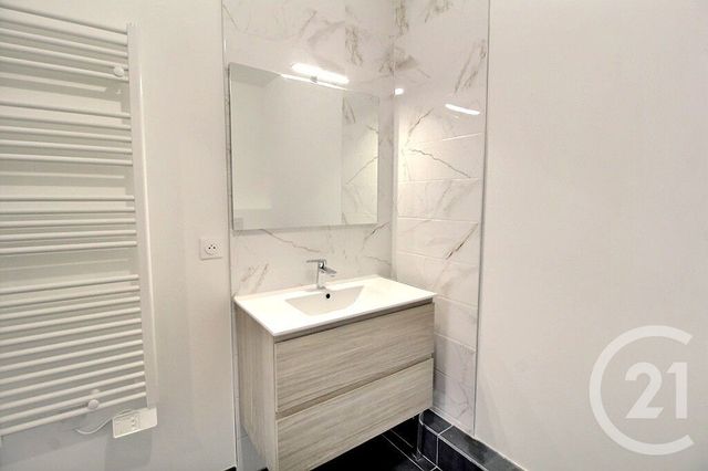 Appartement T2 &agrave; louer - 2 pi&egrave;ces - 42,95 m2 - Sciez - 74 - RHONE-ALPES