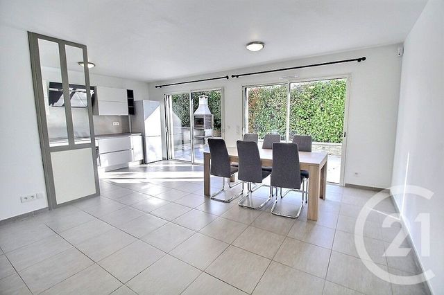 Maison &agrave; louer - 4 pi&egrave;ces - 89,15 m2 - Gaillard - 74 - RHONE-ALPES