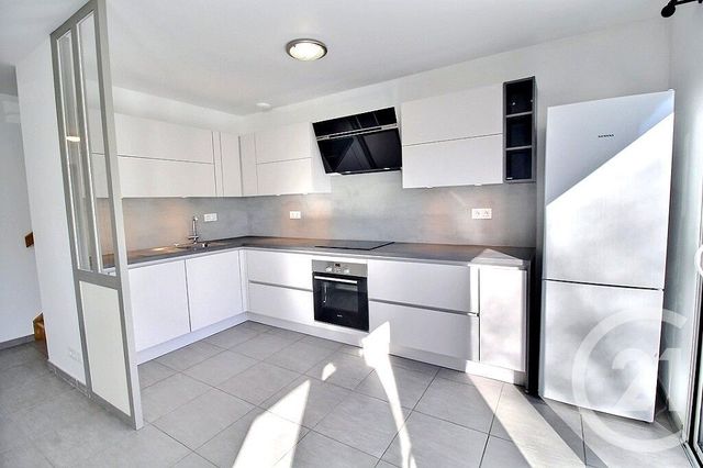 Maison &agrave; louer - 4 pi&egrave;ces - 89,15 m2 - Gaillard - 74 - RHONE-ALPES