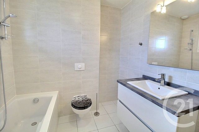 Maison &agrave; louer - 4 pi&egrave;ces - 89,15 m2 - Gaillard - 74 - RHONE-ALPES