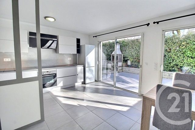 Maison &agrave; louer - 4 pi&egrave;ces - 89,15 m2 - Gaillard - 74 - RHONE-ALPES