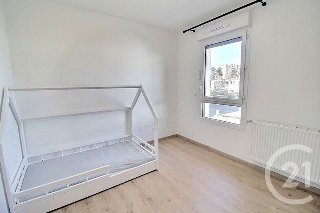 Maison &agrave; louer - 4 pi&egrave;ces - 89,15 m2 - Gaillard - 74 - RHONE-ALPES