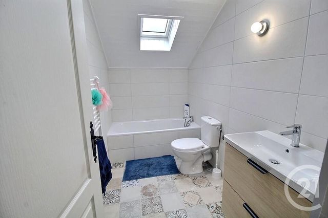 Maison &agrave; louer - 5 pi&egrave;ces - 113,55 m2 - Publier - 74 - RHONE-ALPES