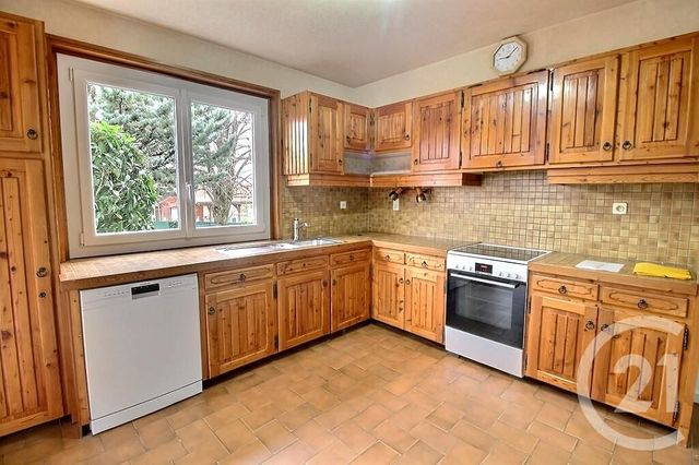 Maison &agrave; louer - 7 pi&egrave;ces - 141,66 m2 - Veigy Foncenex - 74 - RHONE-ALPES