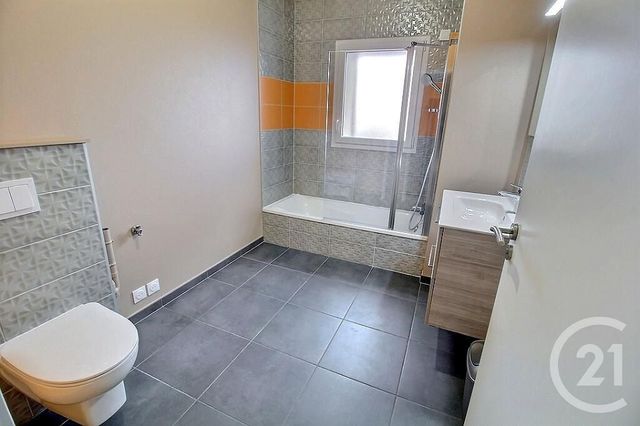 Appartement T3 &agrave; louer - 3 pi&egrave;ces - 47 m2 - Excenevex - 74 - RHONE-ALPES