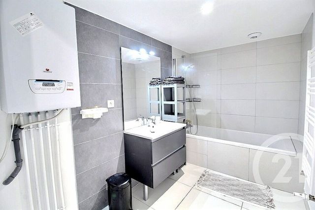 Appartement F3 &agrave; louer - 3 pi&egrave;ces - 71,50 m2 - Annemasse - 74 - RHONE-ALPES