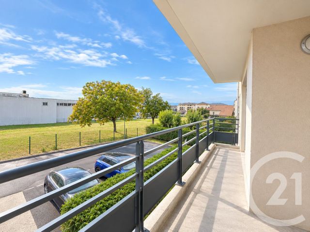 Appartement F4 &agrave; louer - 4 pi&egrave;ces - 75,77 m2 - Sciez - 74 - RHONE-ALPES