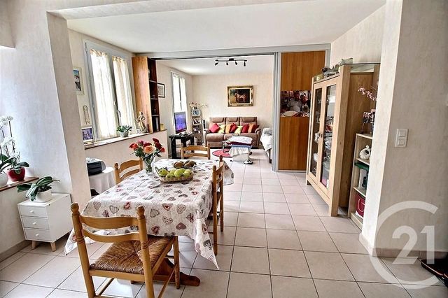 Appartement T2 &agrave; louer - 3 pi&egrave;ces - 67,40 m2 - Veigy Foncenex - 74 - RHONE-ALPES