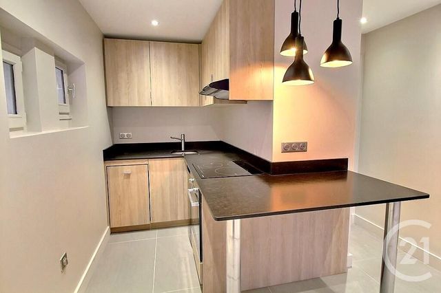 Appartement T3 &agrave; louer - 3 pi&egrave;ces - 44,92 m2 - Evian Les Bains - 74 - RHONE-ALPES