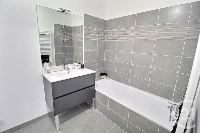 Appartement F2 &agrave; louer - 2 pi&egrave;ces - 45,14 m2 - Thonon Les Bains - 74 - RHONE-ALPES