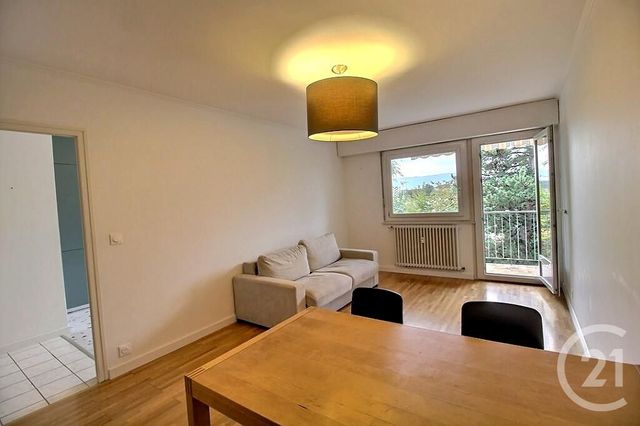 Appartement T3 &agrave; louer - 3 pi&egrave;ces - 77,26 m2 - Ambilly - 74 - RHONE-ALPES