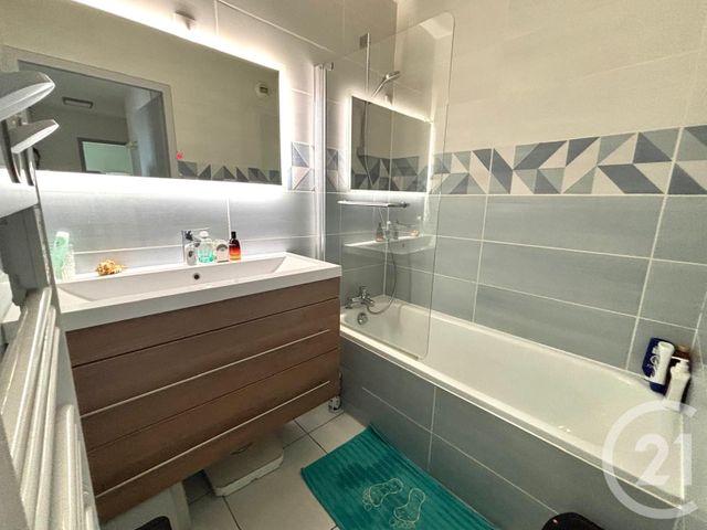 Appartement F2 &agrave; louer - 2 pi&egrave;ces - 47,73 m2 - Gaillard - 74 - RHONE-ALPES