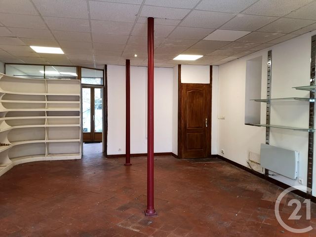 Local commercial à louer - 113.42 m2 - 77 - Seine-et-Marne