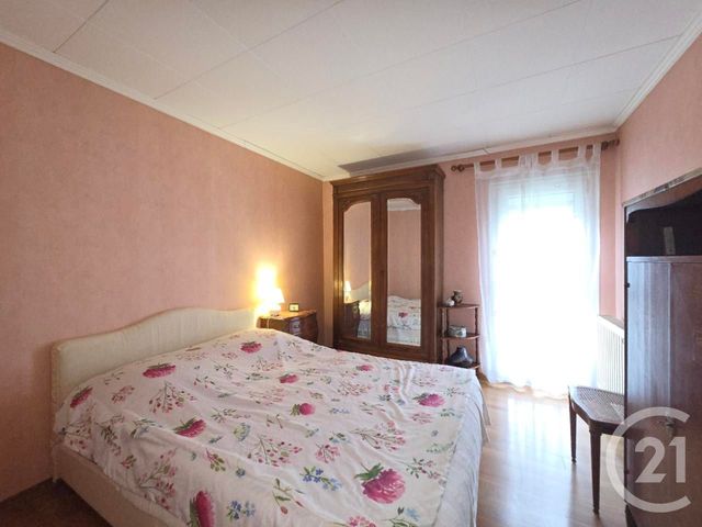 Maison à vendre - 4 pièces - 121 m2 - St Pierre Les Nemours - 77 - ILE-DE-FRANCE