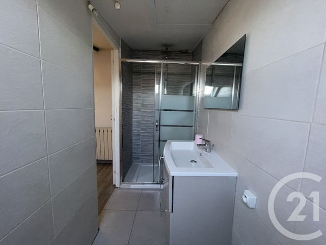 Appartement F2 &agrave; louer - 2 pi&egrave;ces - 33,67 m2 - Souppes Sur Loing - 77 - ILE-DE-FRANCE