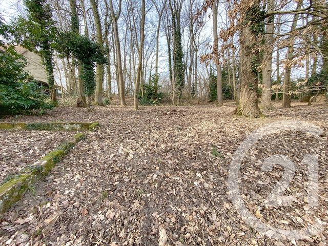 Terrain à vendre - 1661 m2 - St Pierre Les Nemours - 77 - ILE-DE-FRANCE