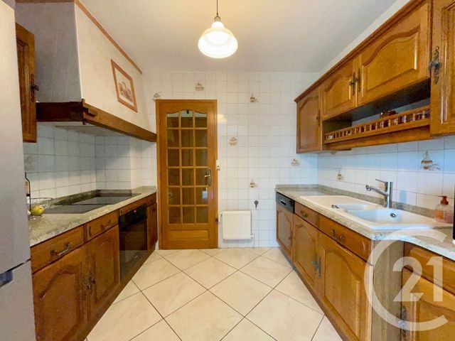 Maison à vendre - 6 pièces - 120 m2 - St Pierre Les Nemours - 77 - ILE-DE-FRANCE