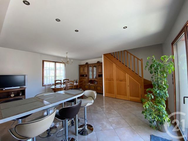 Maison à vendre - 6 pièces - 120 m2 - St Pierre Les Nemours - 77 - ILE-DE-FRANCE