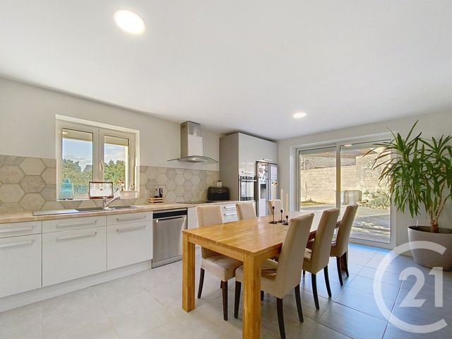 Maison &agrave; vendre - 6 pi&egrave;ces - 153,50 m2 - Nemours - 77 - ILE-DE-FRANCE