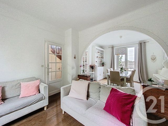 Maison &agrave; vendre - 5 pi&egrave;ces - 118 m2 - St Pierre Les Nemours - 77 - ILE-DE-FRANCE