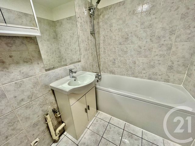 Appartement F2 &agrave; louer - 2 pi&egrave;ces - 47,72 m2 - Nemours - 77 - ILE-DE-FRANCE