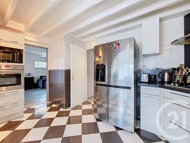 Maison &agrave; vendre - 6 pi&egrave;ces - 109 m2 - St Pierre Les Nemours - 77 - ILE-DE-FRANCE