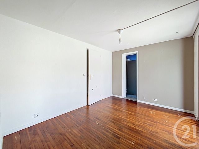 Maison &agrave; vendre - 6 pi&egrave;ces - 109 m2 - St Pierre Les Nemours - 77 - ILE-DE-FRANCE