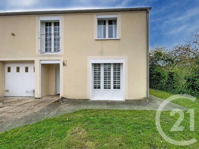 Maison &agrave; vendre - 6 pi&egrave;ces - 109 m2 - St Pierre Les Nemours - 77 - ILE-DE-FRANCE